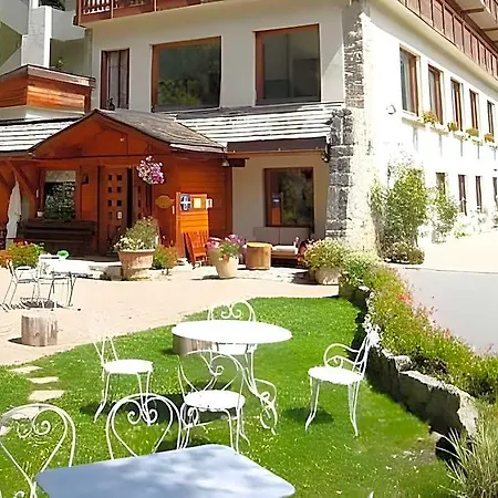 Hotel Les Campanules 5*